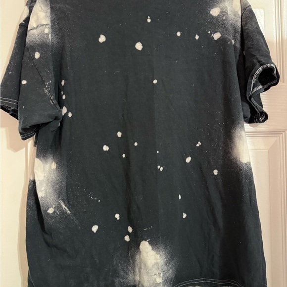 Bundle of 2 Friends Tee Shirts - Picture 7 of 9